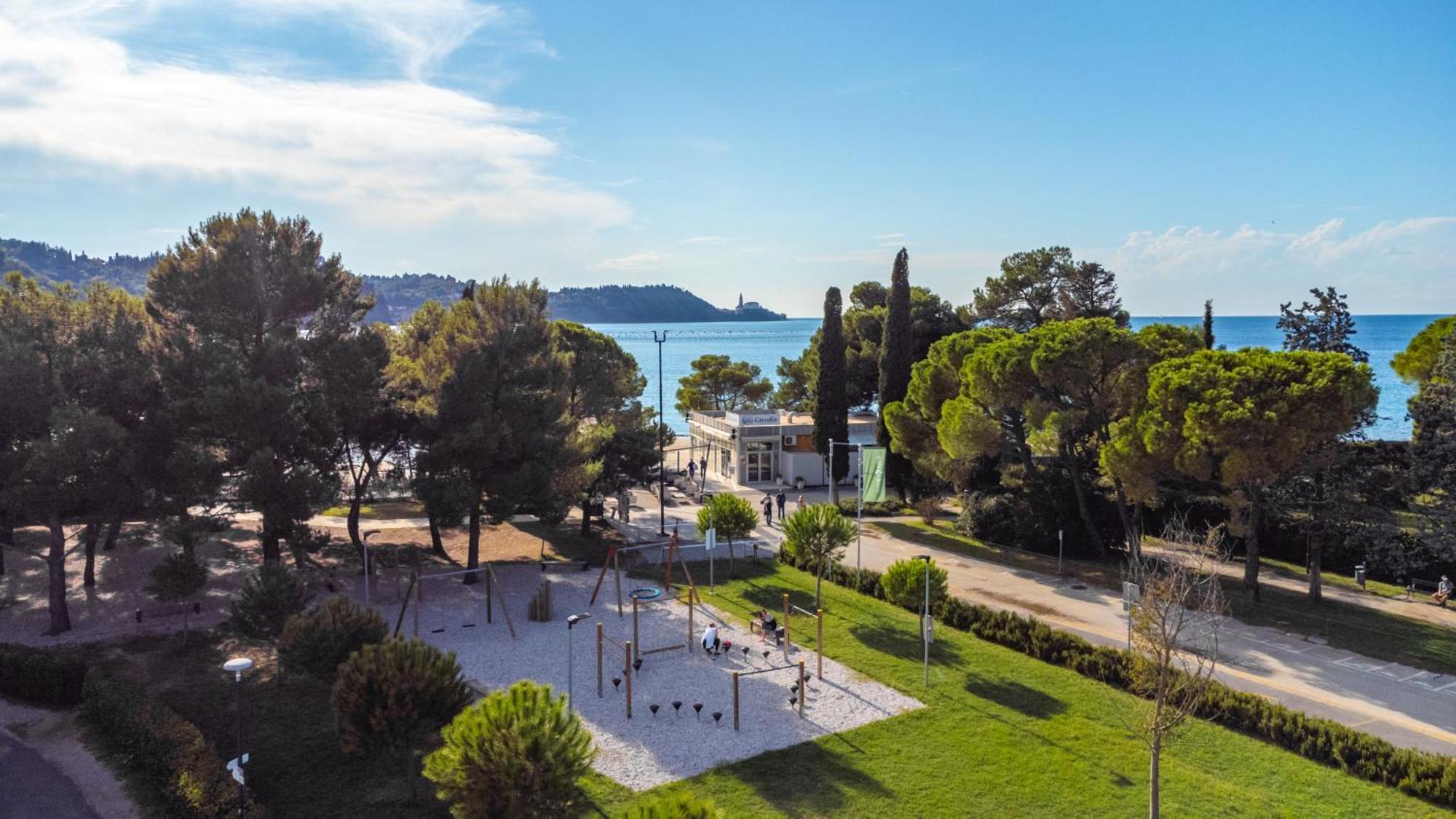 Holiday Park Vile - Terme Krka สตรุนยัน ภายนอก รูปภาพ